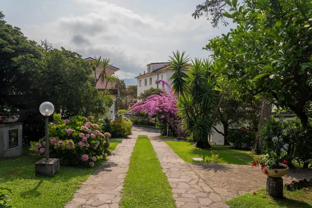 公寓 070 - Villa Olanda Con Veranda Vista Mare A 5 Minuti Spiaggia Con Piscina Condominiale 东塞斯特里